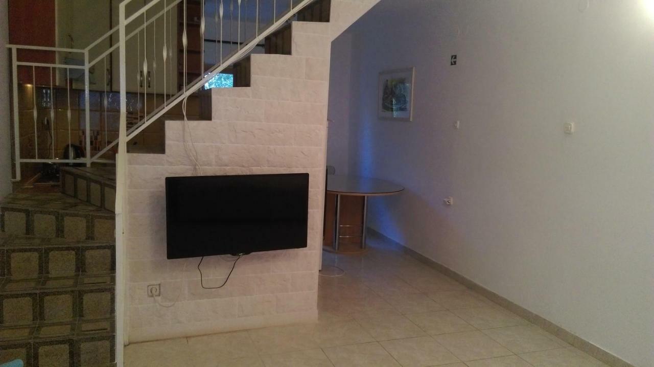 Apartman Restovic Bol Extérieur photo