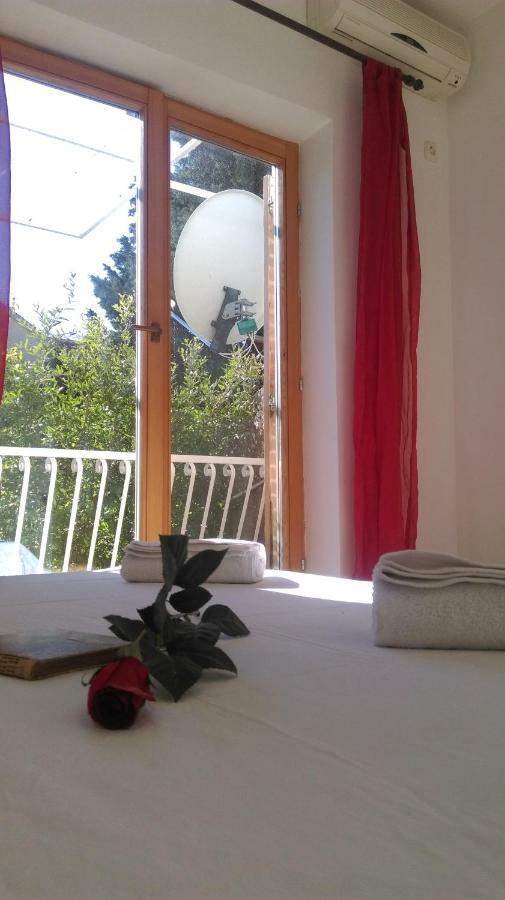 Apartman Restovic Bol Extérieur photo