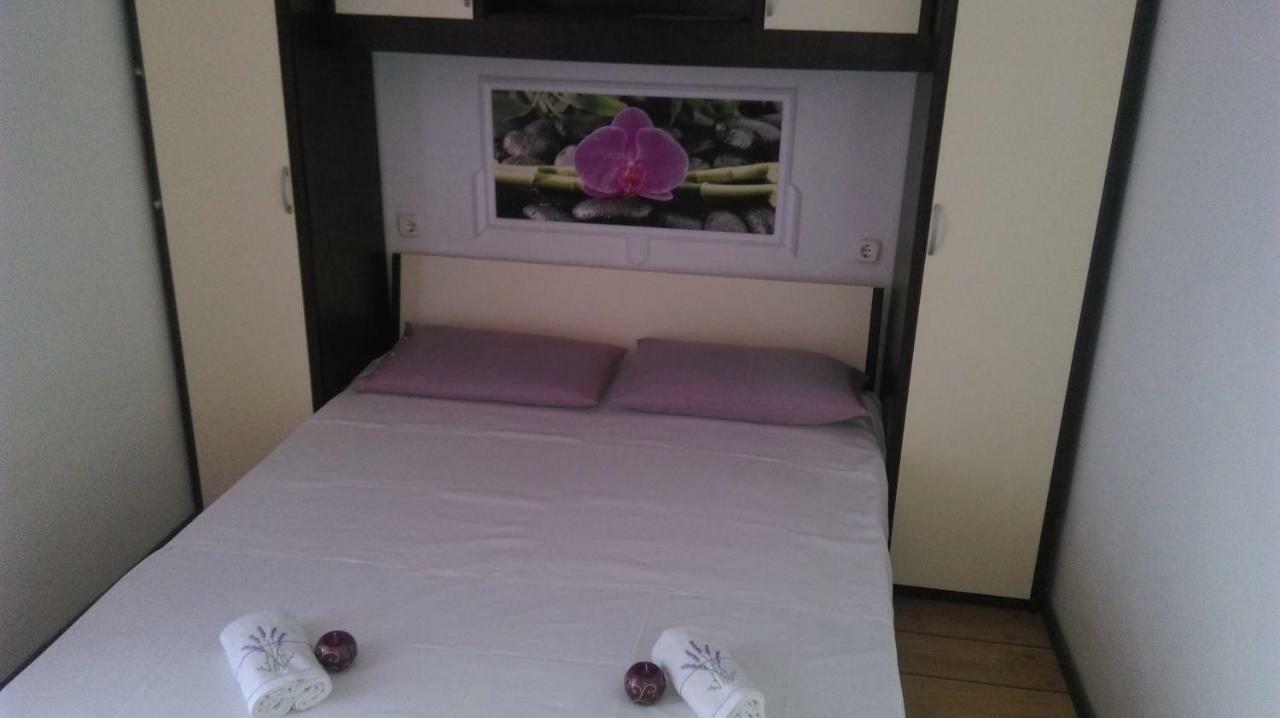Apartman Restovic Bol Extérieur photo
