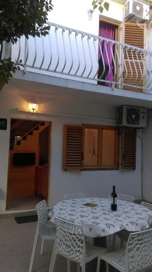 Apartman Restovic Bol Extérieur photo