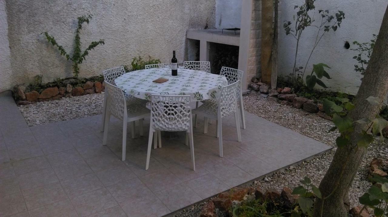 Apartman Restovic Bol Extérieur photo