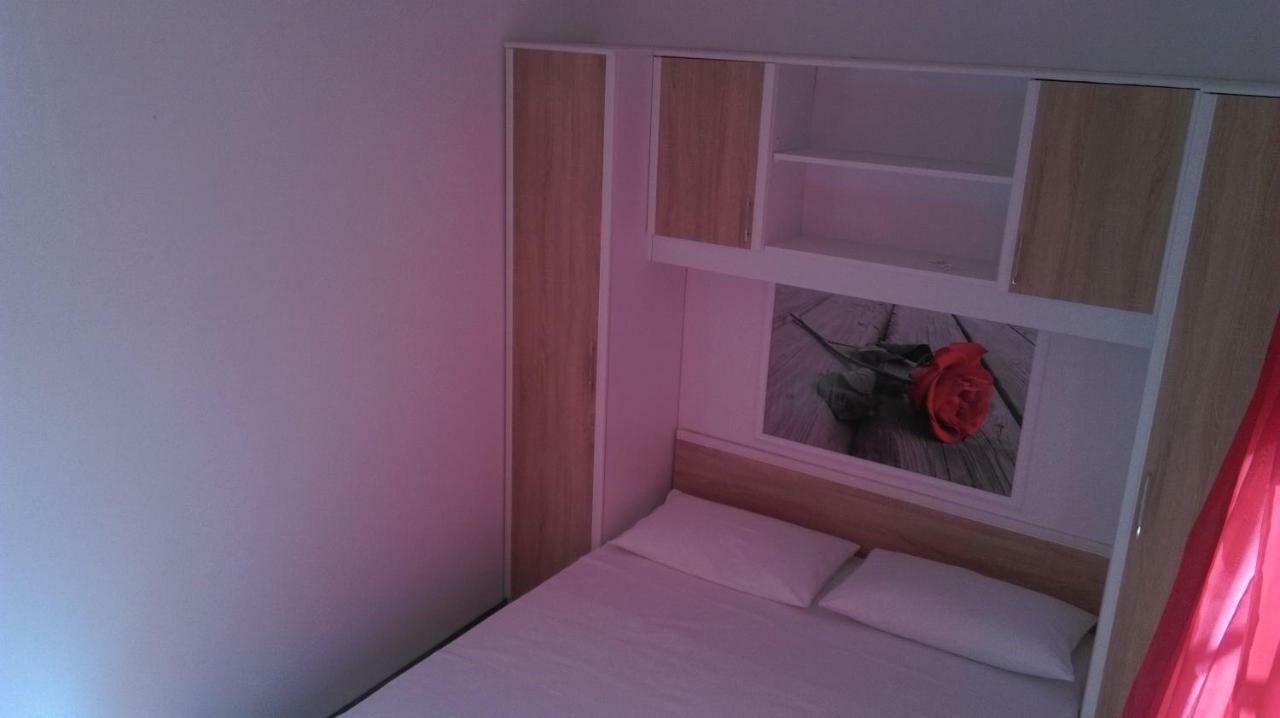 Apartman Restovic Bol Extérieur photo